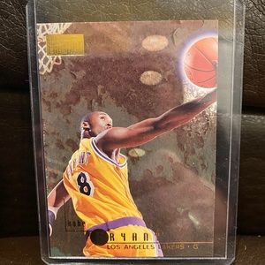 Kobe Bryant Skybox #55 mint. RC